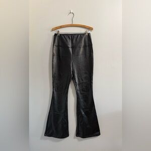 Wonderly Black Faux Leather Waistband Detail